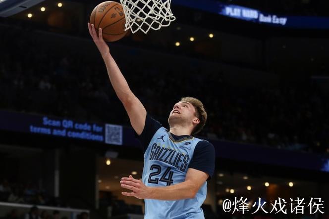 射手兄弟!卡姆-斯潘塞末节三分三连击,三分6中6砍下20分 射手兄弟!卡姆-斯潘塞末节三分三连击,三分6中6砍下20分