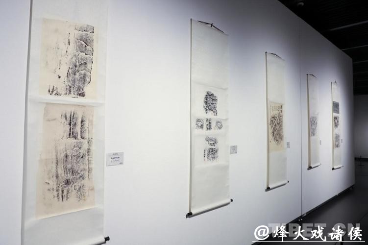 青海玉树“远古史画”石刻拓片展:跨域展陈里的文明印记 青海玉树“远古史画”石刻拓片展:跨域展陈里的文明印记
